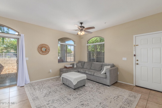 Building Photo - 457 N 169th Ave