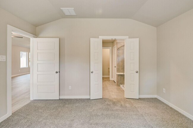 Building Photo - 1721 Succotash Oak Ct