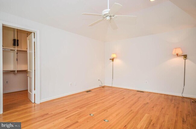 Building Photo - 7026 Elizabeth Dr