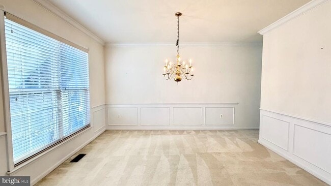 Building Photo - 3724 Renoir Terrace