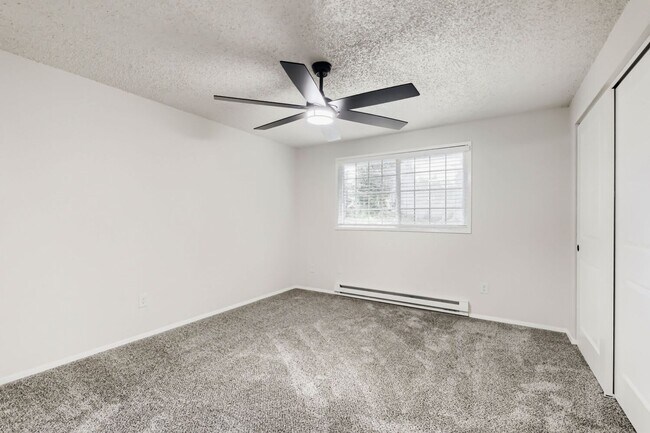 Building Photo - 14115 Admiralty Way