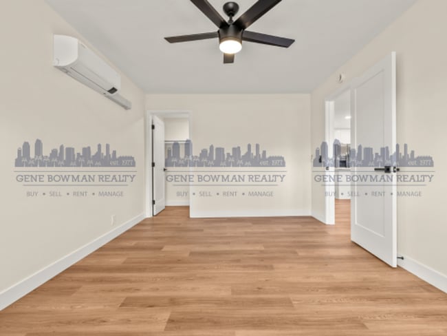 Building Photo - Charming 4-Bedroom Corner Lot Home with Pr...