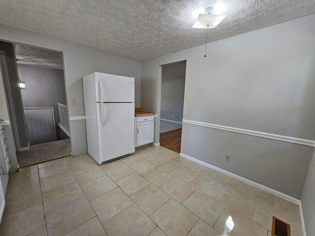 Building Photo - 5316 Predmore Pl