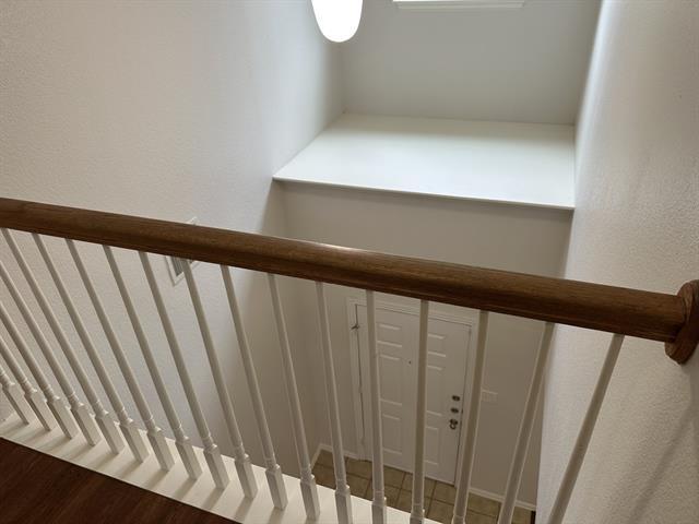 Building Photo - 2820 Cascade Cove Dr