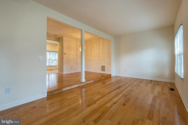 Building Photo - 734 Ivy League Ln