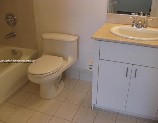 Building Photo - 8888 Collins Ave