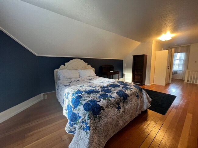 Building Photo - 508 N Main St