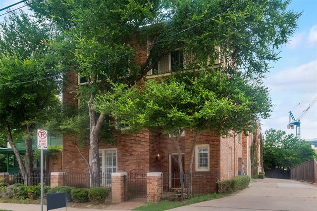 Building Photo - 3207 Cole Ave