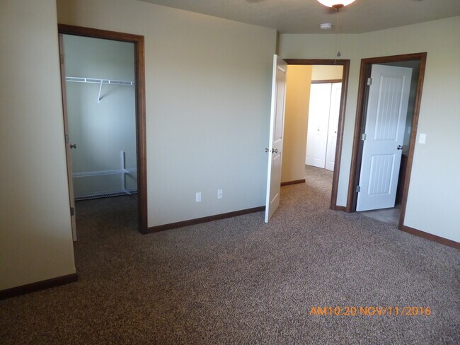 Building Photo - 3 Bed, 2.5 Bath in Post Falls, ID! Move-in...