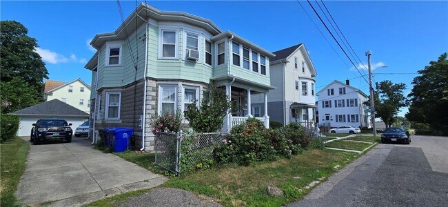 Building Photo - 111 2nd St