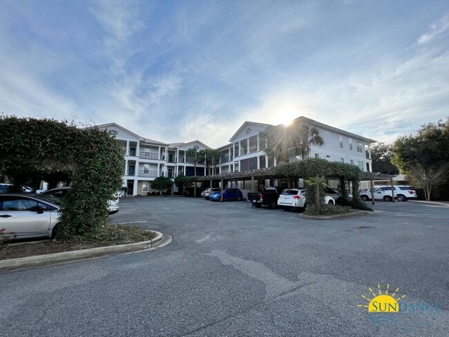 Building Photo - Beautiful Partially Furnished Condo in Downtown Fort Walton Beach!