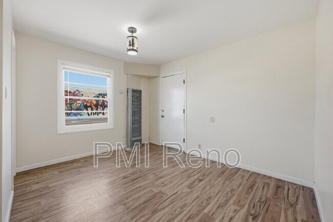 Building Photo - 1515 N Carson St