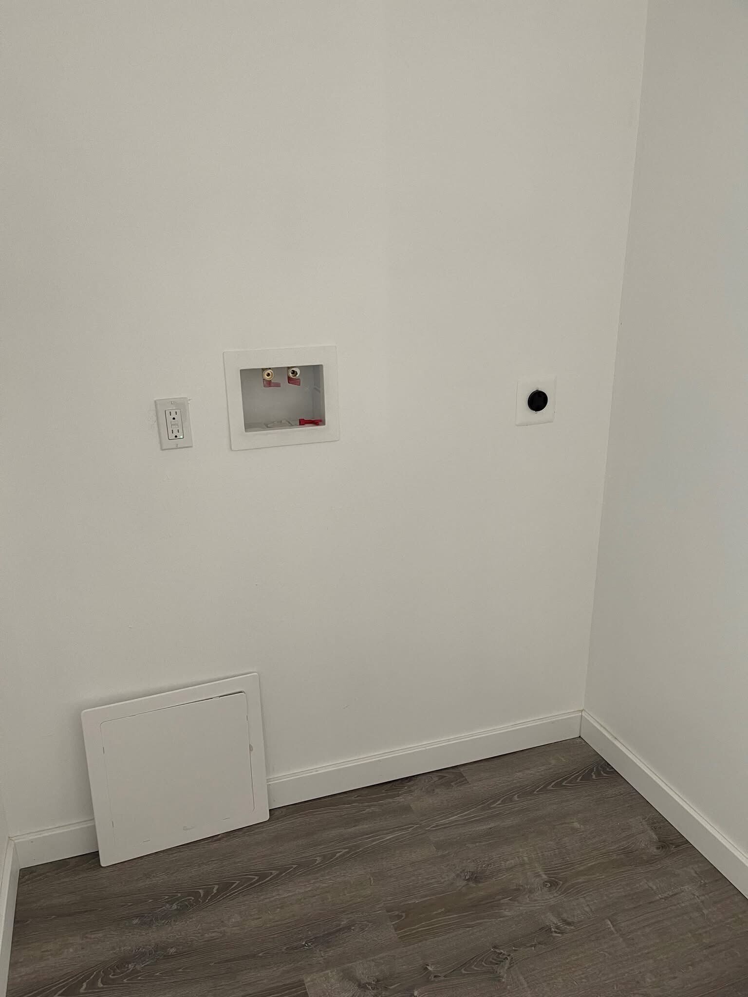 Building Photo - 4822 Kutztown Rd