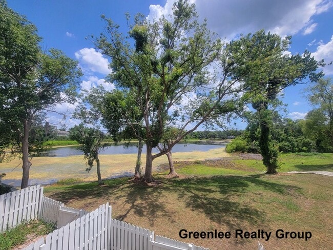 Building Photo - Don't miss this beautiful, peaceful, updat...