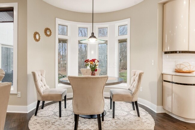 Building Photo - 4602 Sandwich Ct