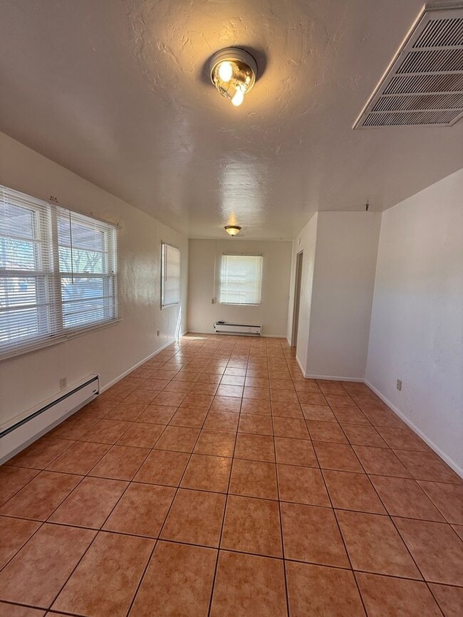 Building Photo - Charming 3-Bedroom Home in Central Tucson!