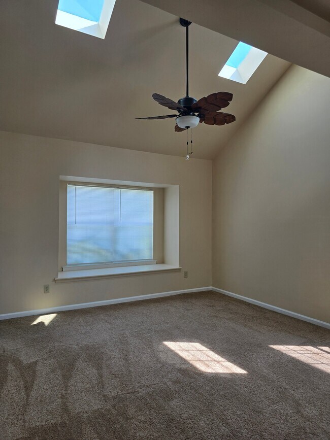 Building Photo - 40 Eagles Landing