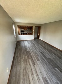 Building Photo - "2-Bedroom Duplex in Sidney, OH - 342 West Parkwood!"