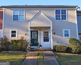 Building Photo - 6627 Banbury Ct NW