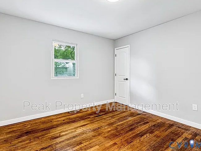 Building Photo - 2003 2nd Ave