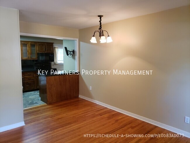 Building Photo - 7132 Newton Dr