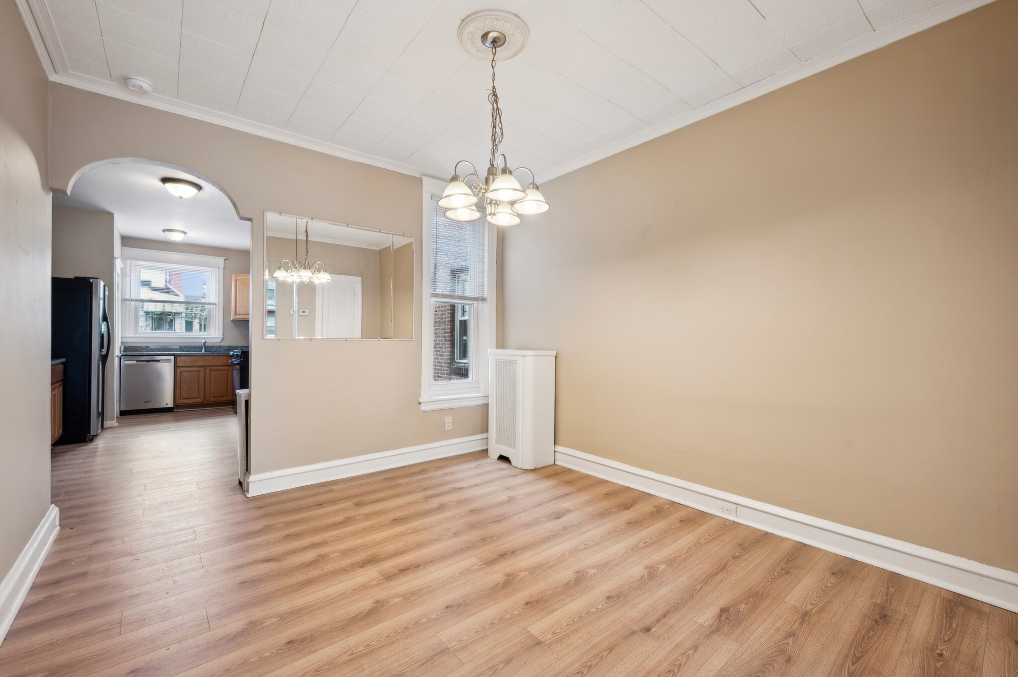 Building Photo - 5122 N Hutchinson St