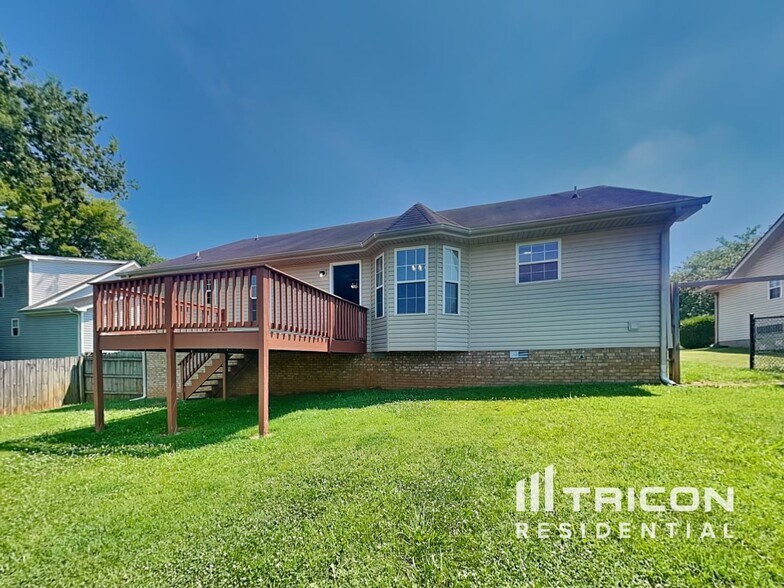 Building Photo - 3261 Tabby Dr