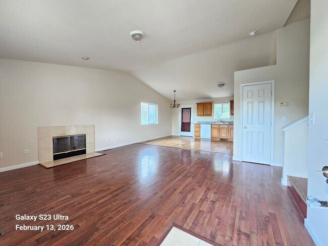 Building Photo - 13019creststreet.is4lease.com