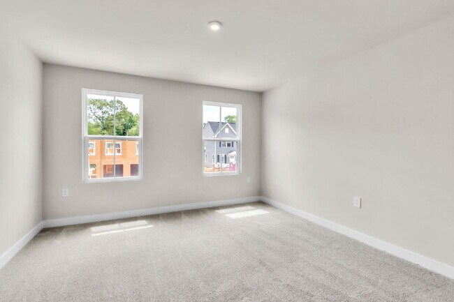 Building Photo - Modern New, Never Lived-in 3BR/2.5BA Townh...