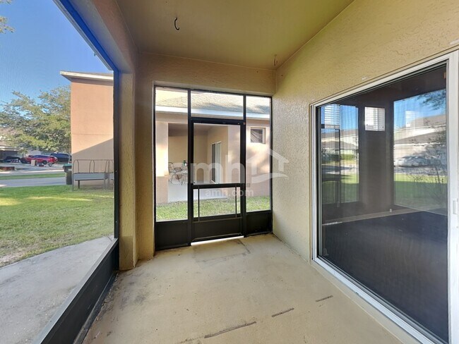 Building Photo - 5523 Remsen Cay Ln