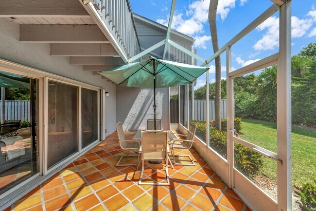 Building Photo - Make this your winter getaway!