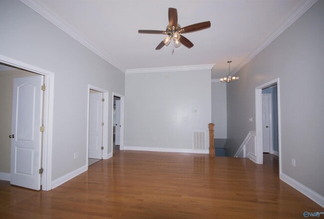 Building Photo - 104 Lancaster Ct SW