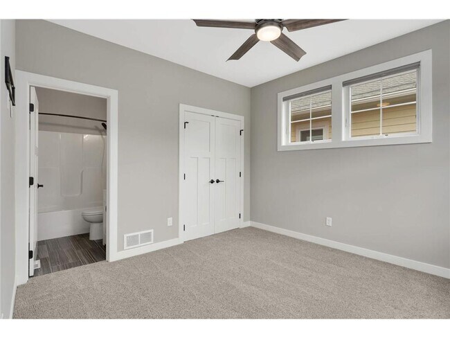 Building Photo - 15590 Duck Trail Ln