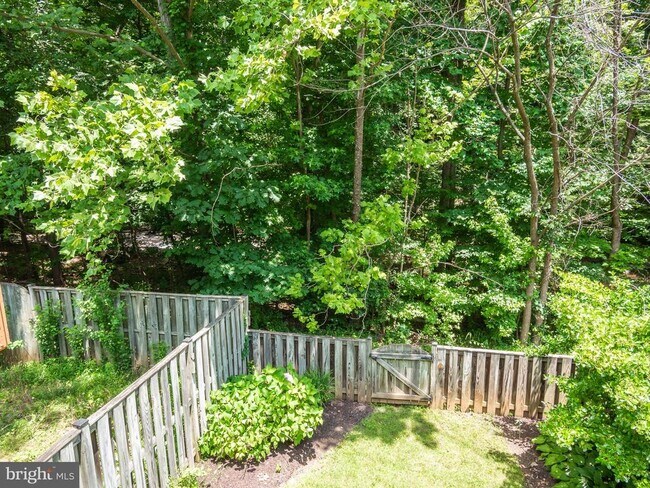 Building Photo - 9419 Steeple Ct