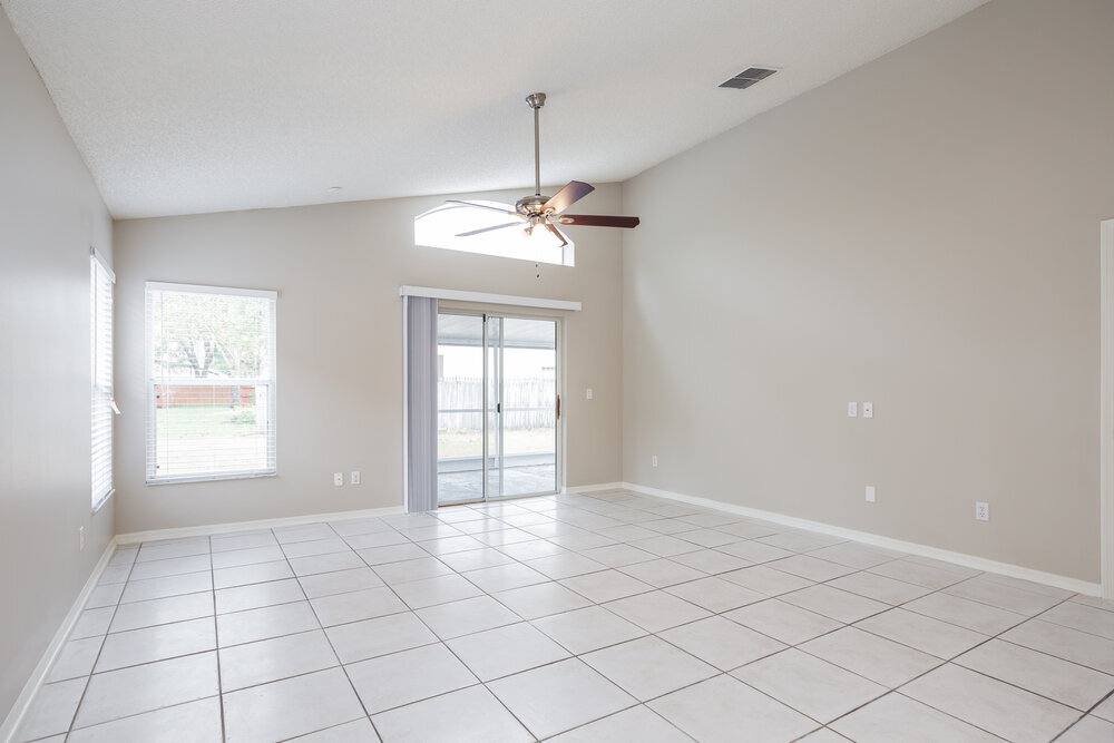 Building Photo - 15833 Pine Lily Ct