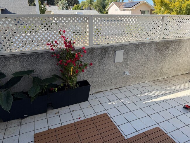 Building Photo - 4 bed, 3 bath cul-de-sac home!