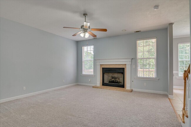 Building Photo - 158 Kenilworth Dr
