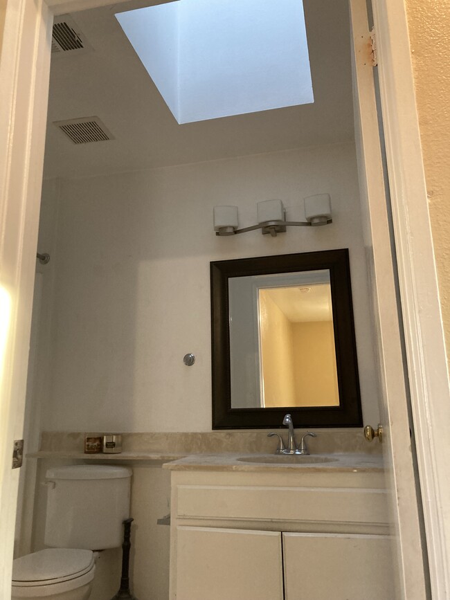 2nd bathroom with Skylight - 532 Venice Way