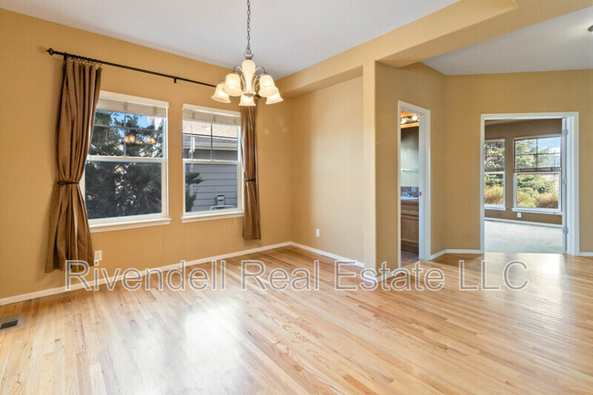 Building Photo - 4043 Sunridge Terrace Ct