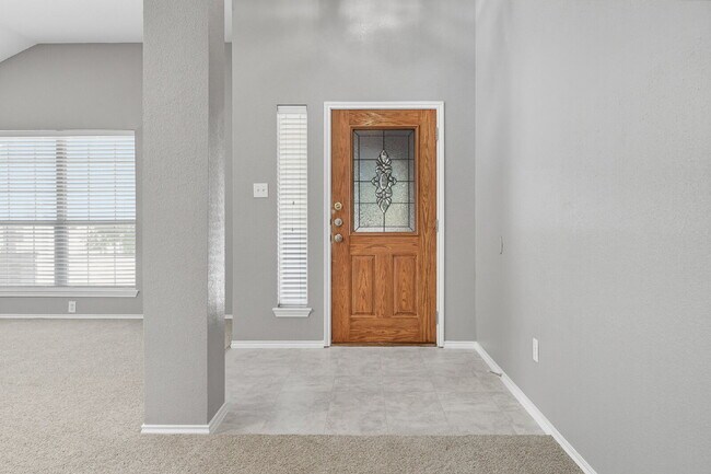 Building Photo - 3 Bedroom in Kyle with Fresh Paint Through...