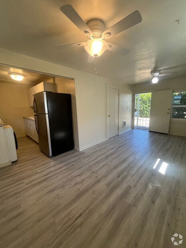 Building Photo - 1-Bedroom 1-Bathroom home in Cottage Grove