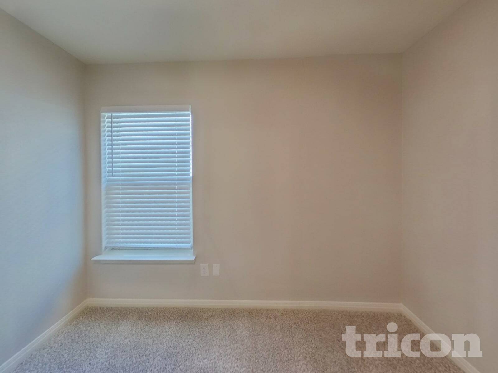 Building Photo - 144 Bandana Cir