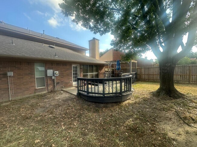 Building Photo - 20519 Apache Lake Dr