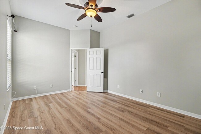 Building Photo - 8056 Bracken Ln