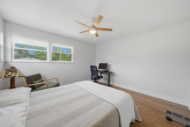 Building Photo - 9536 Tripp Ave