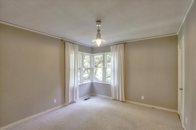 Building Photo - 1766 Woodhaven Way