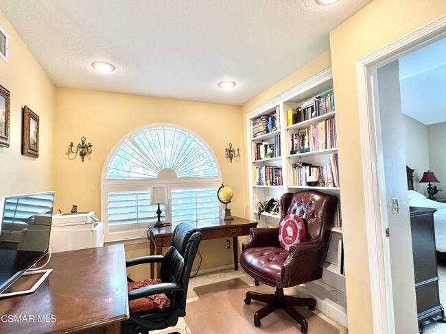 Building Photo - 1812 Fox Springs Cir