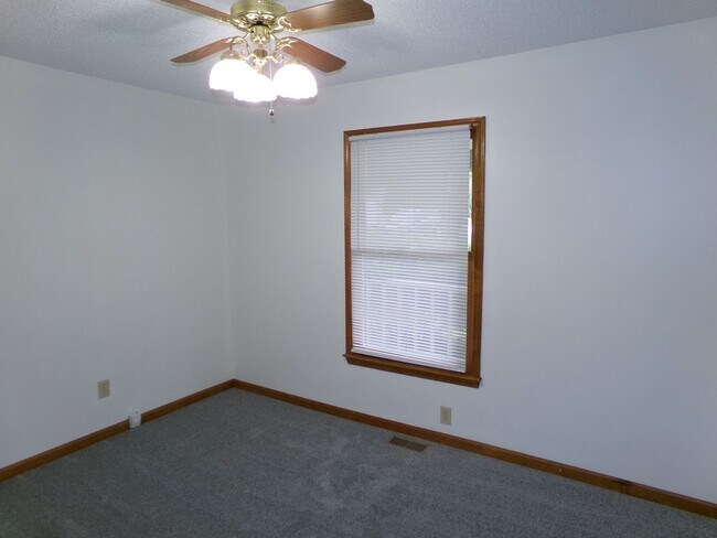 Building Photo - Kernersville Location