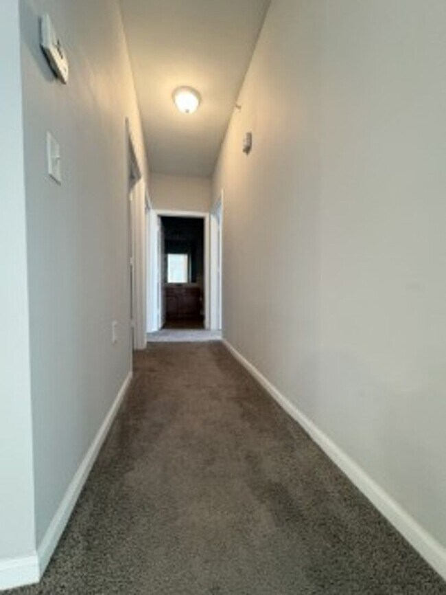 Building Photo - Ridgley Manor