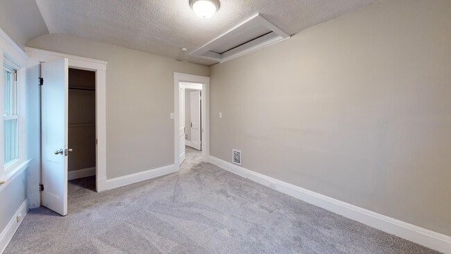 Building Photo - Brooklyn Centre neighborhood - 3  bedroom/...